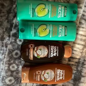 Shampoo and conditioner bundle